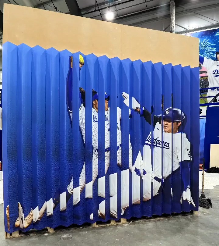 Large-scale exhibition fabrication services by Wilson Cetina Group Los Angeles